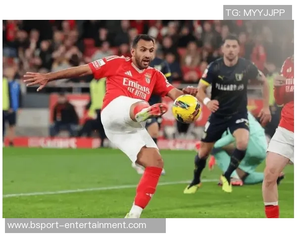 欧冠激战本菲卡大胜尤文图斯乌龙球成比赛转折点数据分析引人关注