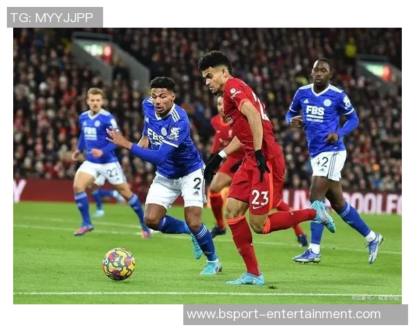 中超激情对决阿森纳大胜AC米兰红牌事件引发全场热议 中超激情对决阿森纳大胜AC米兰红牌事件引发全场热议