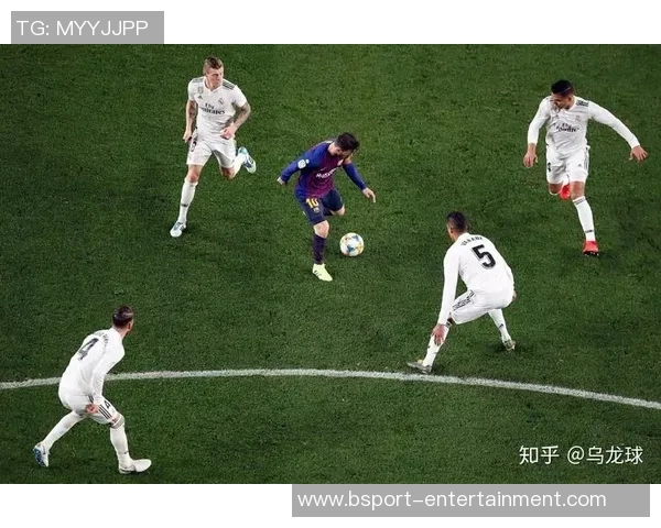 意甲激战:拜仁狂胜皇马五球大捷乌龙球成比赛转折点解析 意甲激战:拜仁狂胜皇马五球大捷乌龙球成比赛转折点解析