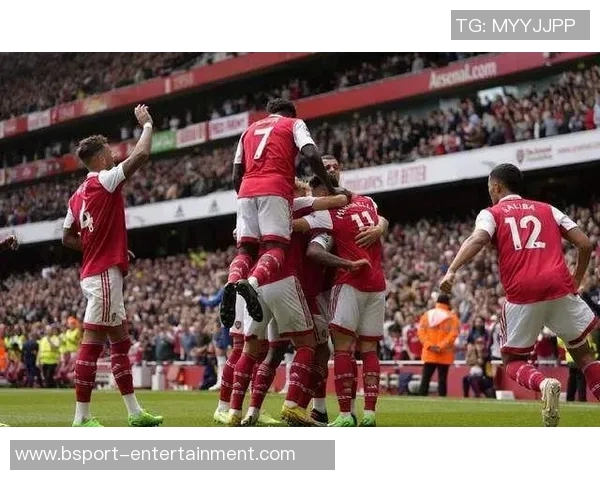 欧联杯阿森纳与尤文图斯战平0比0战术分析与比赛瞬间回顾 欧联杯阿森纳与尤文图斯战平0比0战术分析与比赛瞬间回顾